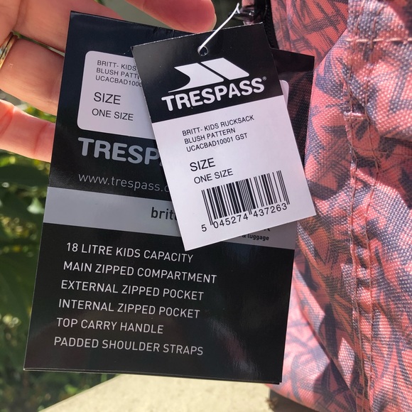Trespass Pink Print Backpack Full Size Bag NEW - Picture 6 of 6
